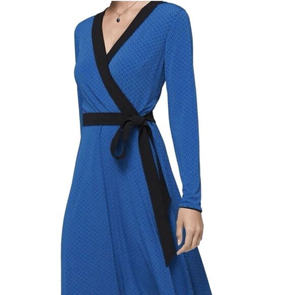 💙 WHITE HOUSE BLACK MARKET Long Sleeve Reversible Blue Matte Jersey Dress M - Picture 4 of 13